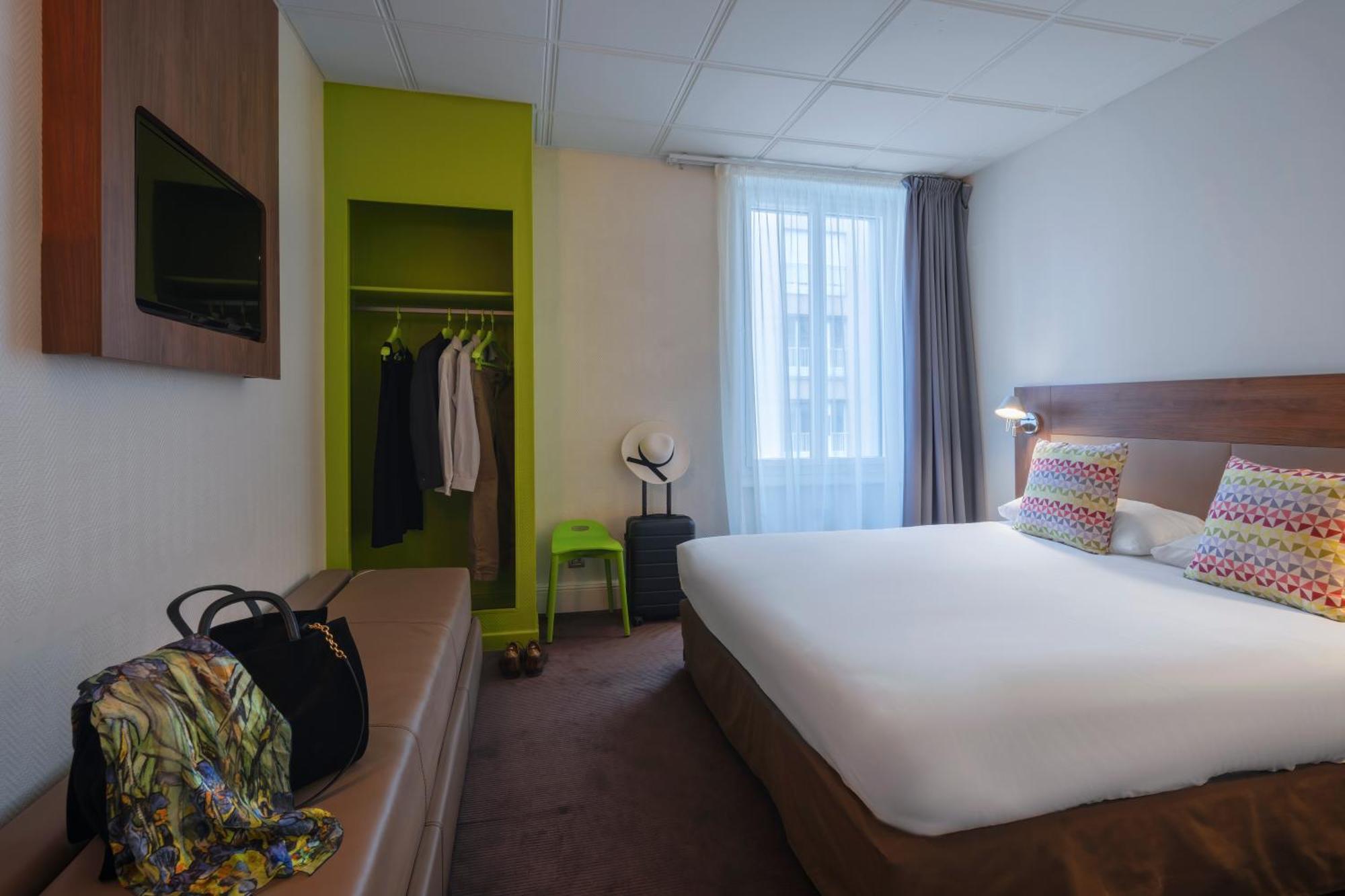 Campanile Annecy Centre - Gare Hotel Exterior photo