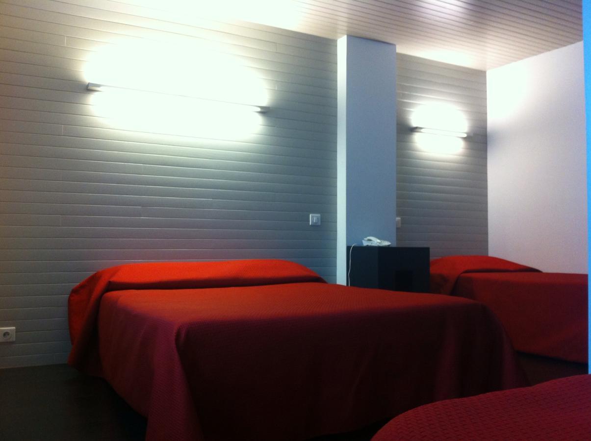 Campanile Annecy Centre - Gare Hotel Room photo