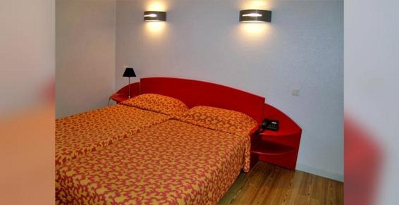 Campanile Annecy Centre - Gare Hotel Room photo